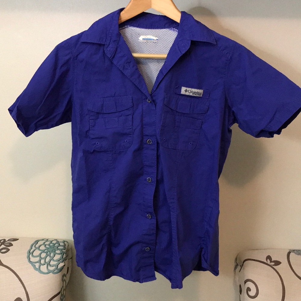 Women’s Columbia Button Down Shirt